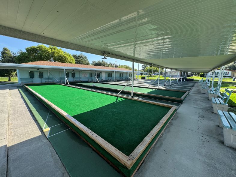Foxwood Lake Estates Covered Bocce Ball and Shuffleball Courts Lakeland FL
